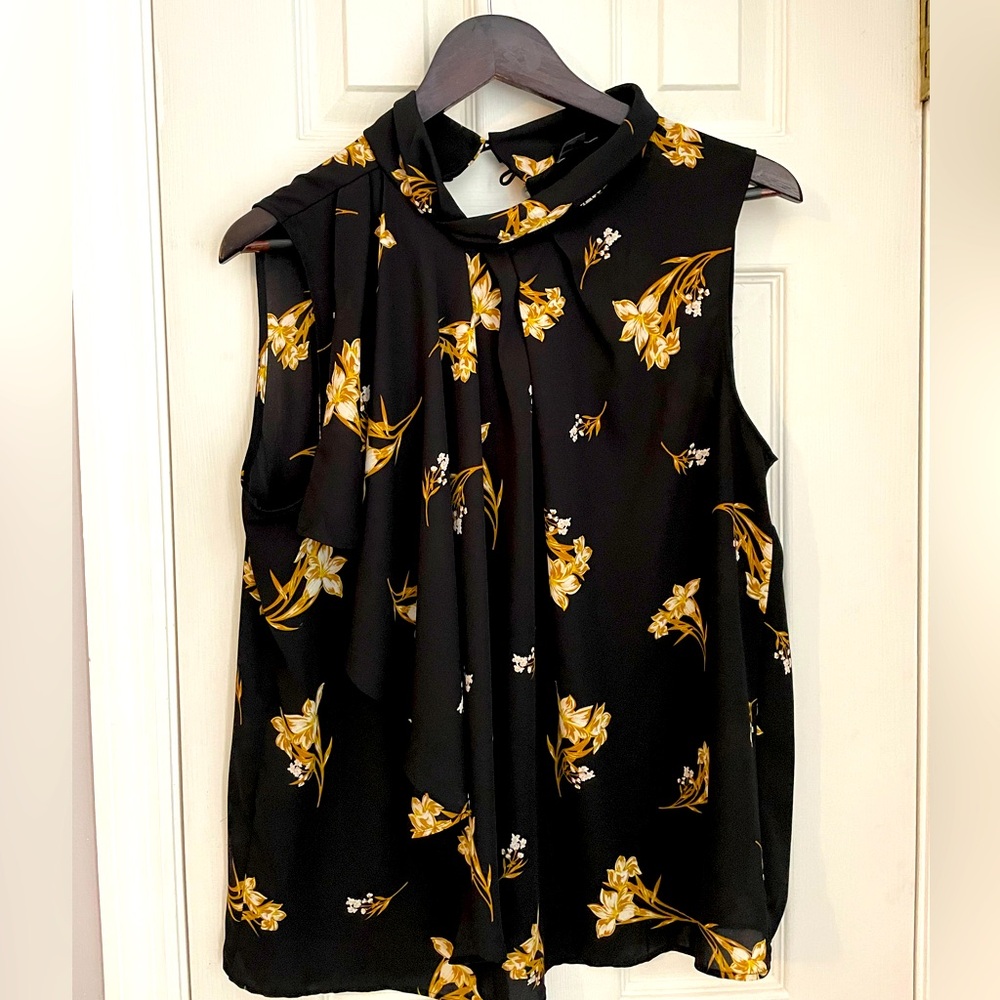 Women’s dressy size L black tank top with gold flowers - Ann Taylor Factory